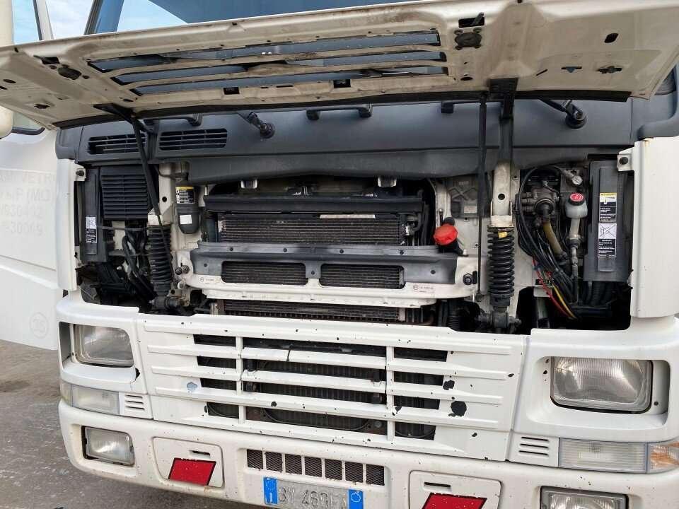 Volvo FM12 Photo 18