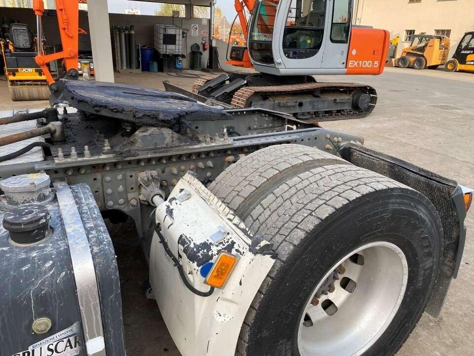Volvo FM12 Photo 4