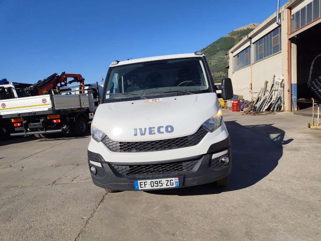 Iveco DAILY 35-150 Photo 11