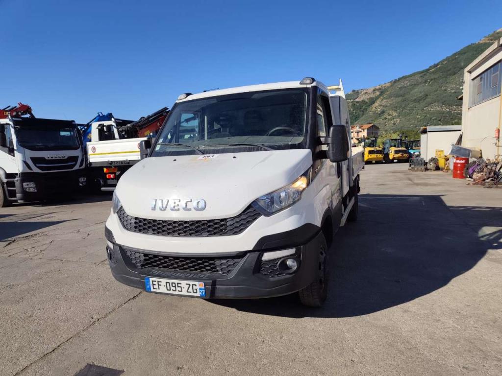 Iveco DAILY 35-150 Photo 12
