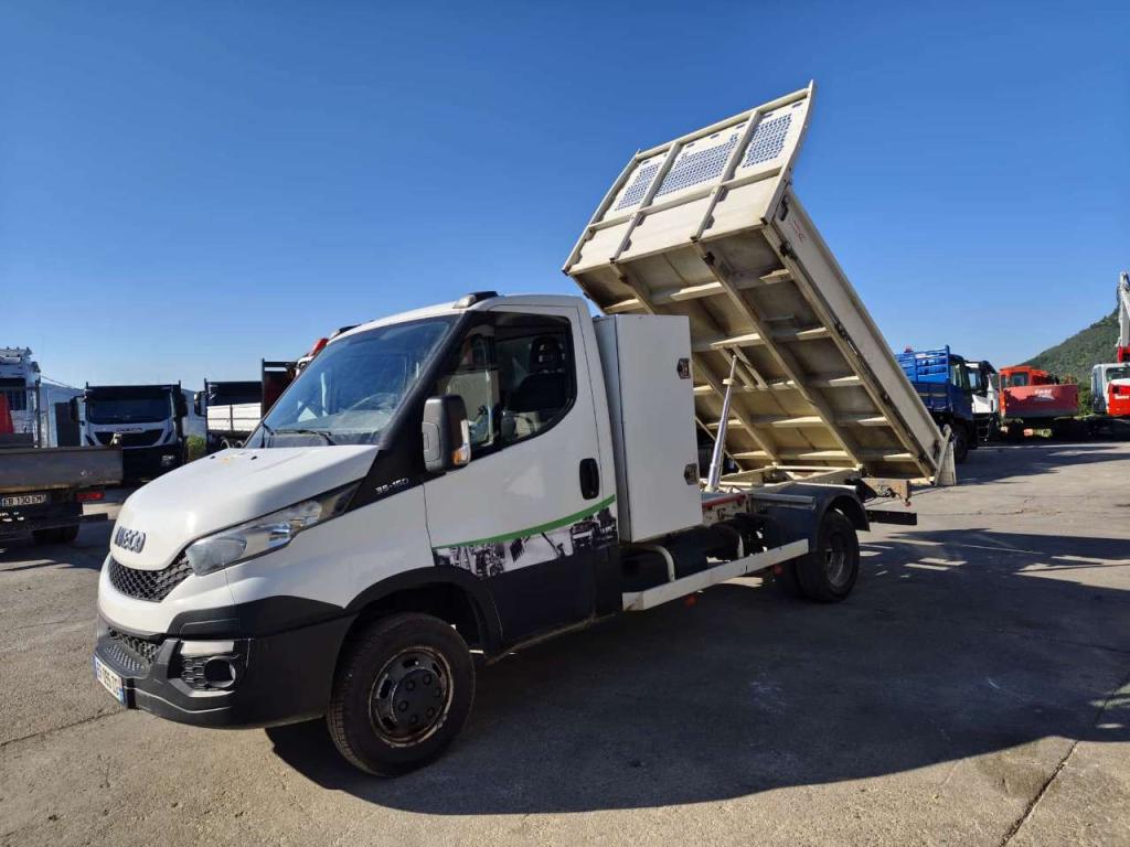 Iveco DAILY 35-150 Photo 18