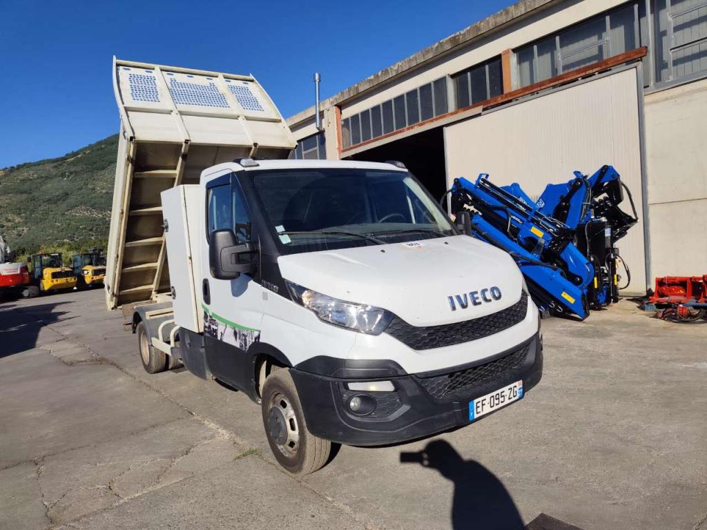 Iveco DAILY 35-150 Photo 27