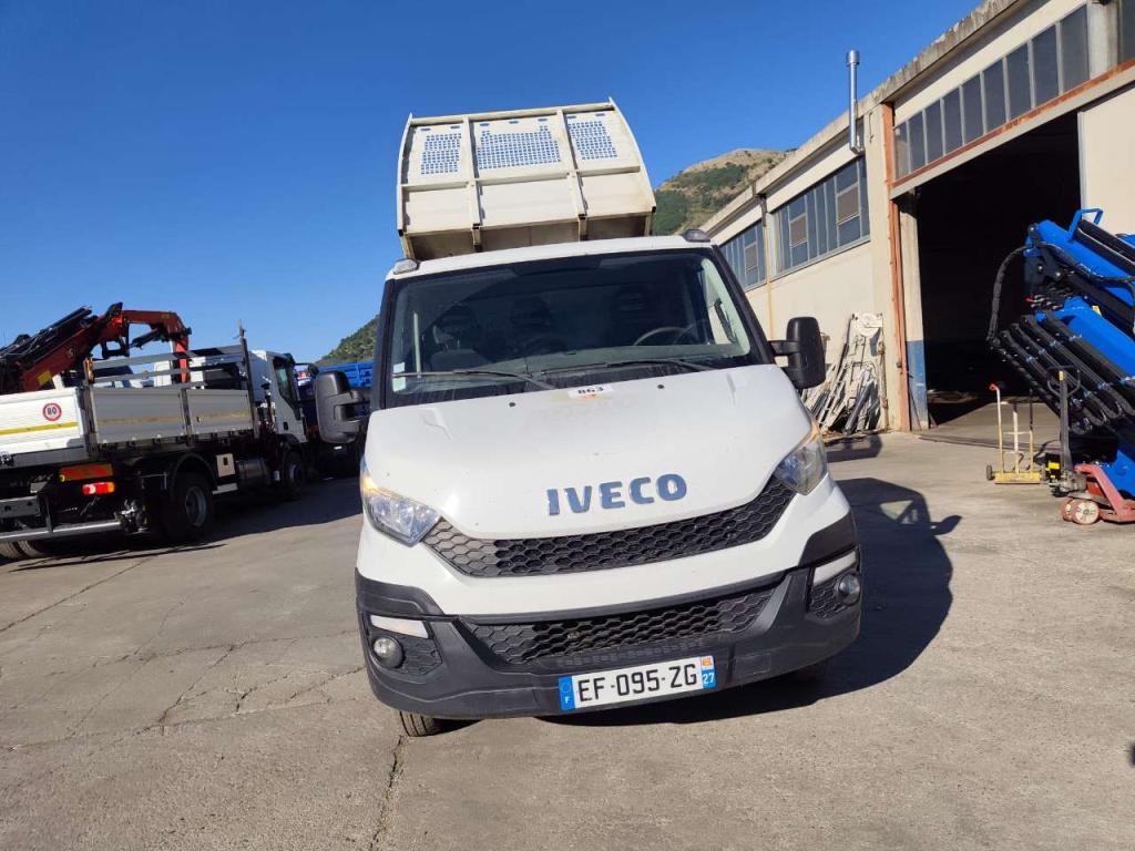 Iveco DAILY 35-150 Photo 29