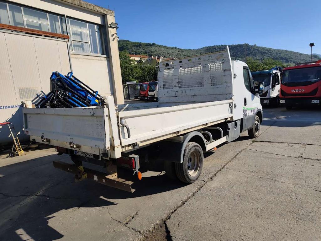 Iveco DAILY 35-150 Photo 5