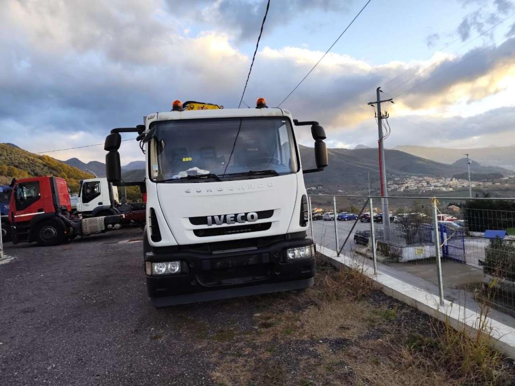 Iveco EUROCARGO 180E25K Photo 24