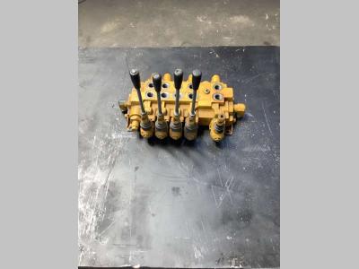 Distributeur hydraulique en vente par Massucco T. Srl Area Ricambi