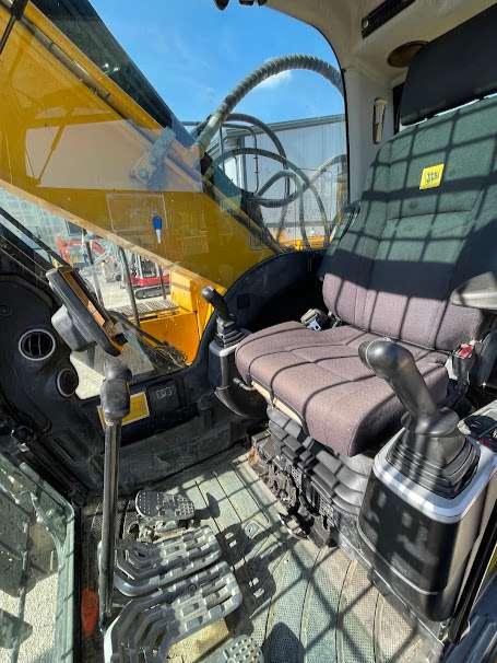 JCB JS235HD Photo 3