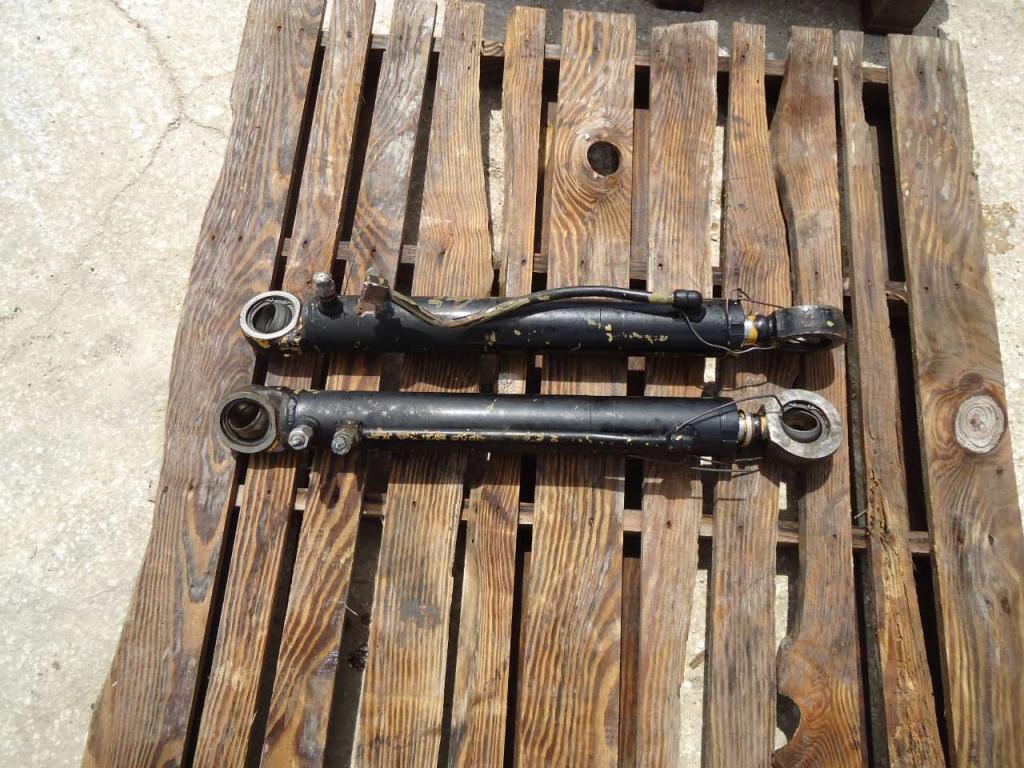 Piston de direction pour Fiat Hitachi W130-130PL Photo 1