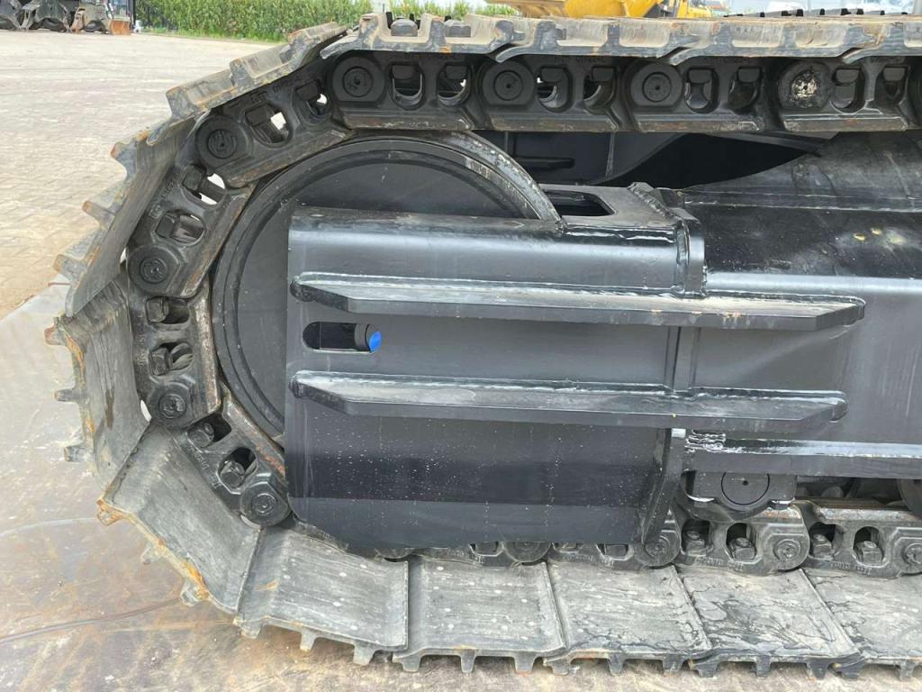 JCB 245 HD LR Photo 15