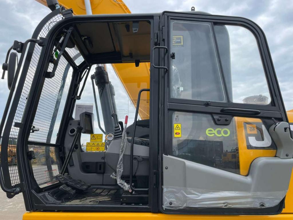 JCB 245 HD LR Photo 20