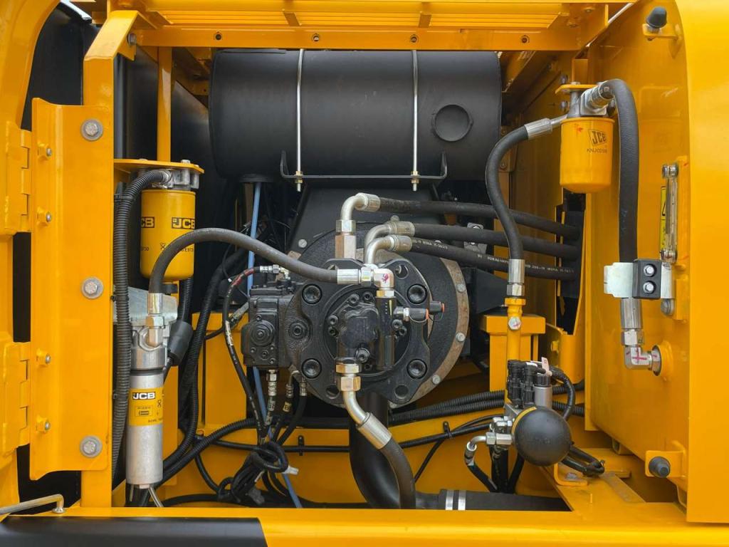 JCB 245 HD LR Photo 27