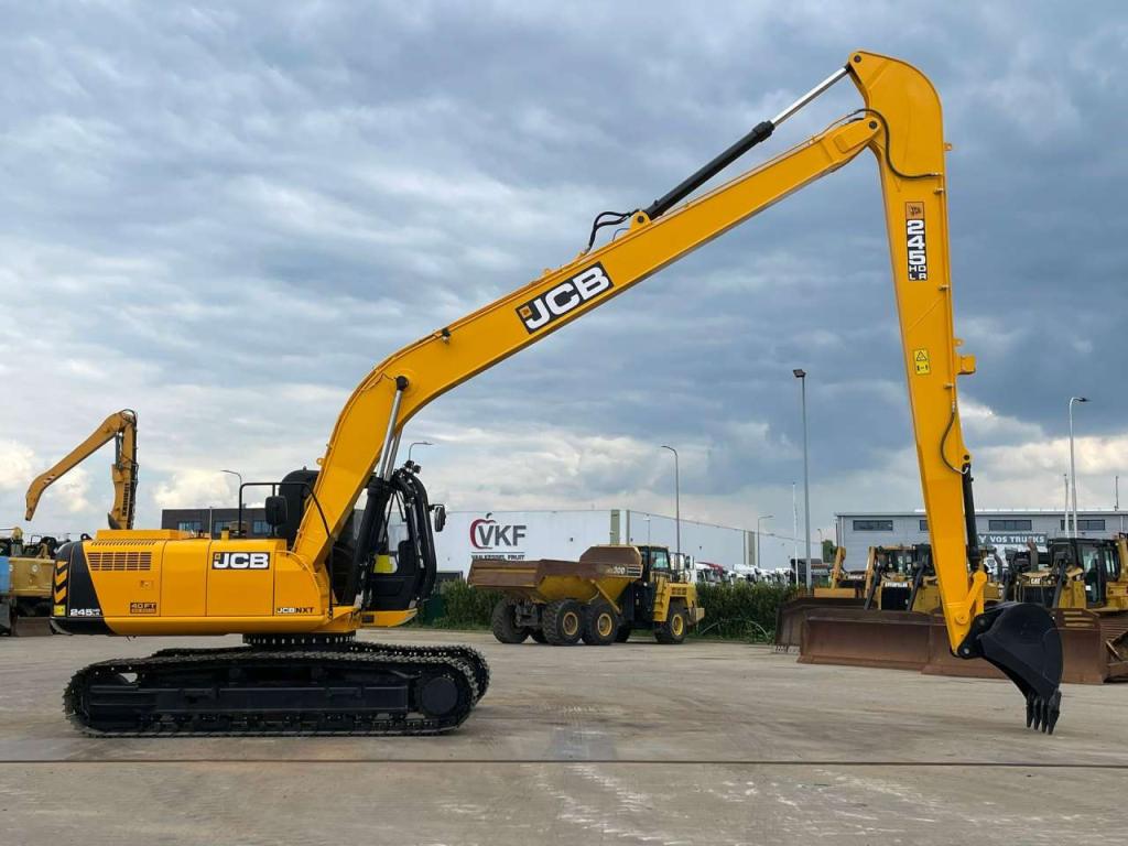 JCB 245 HD LR Photo 6