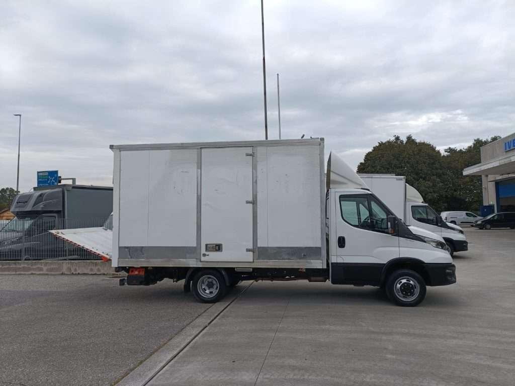 Iveco DAILY  DAILY 35C14 FURGONATO BOX CON SPONDA EURO 6 Photo 2