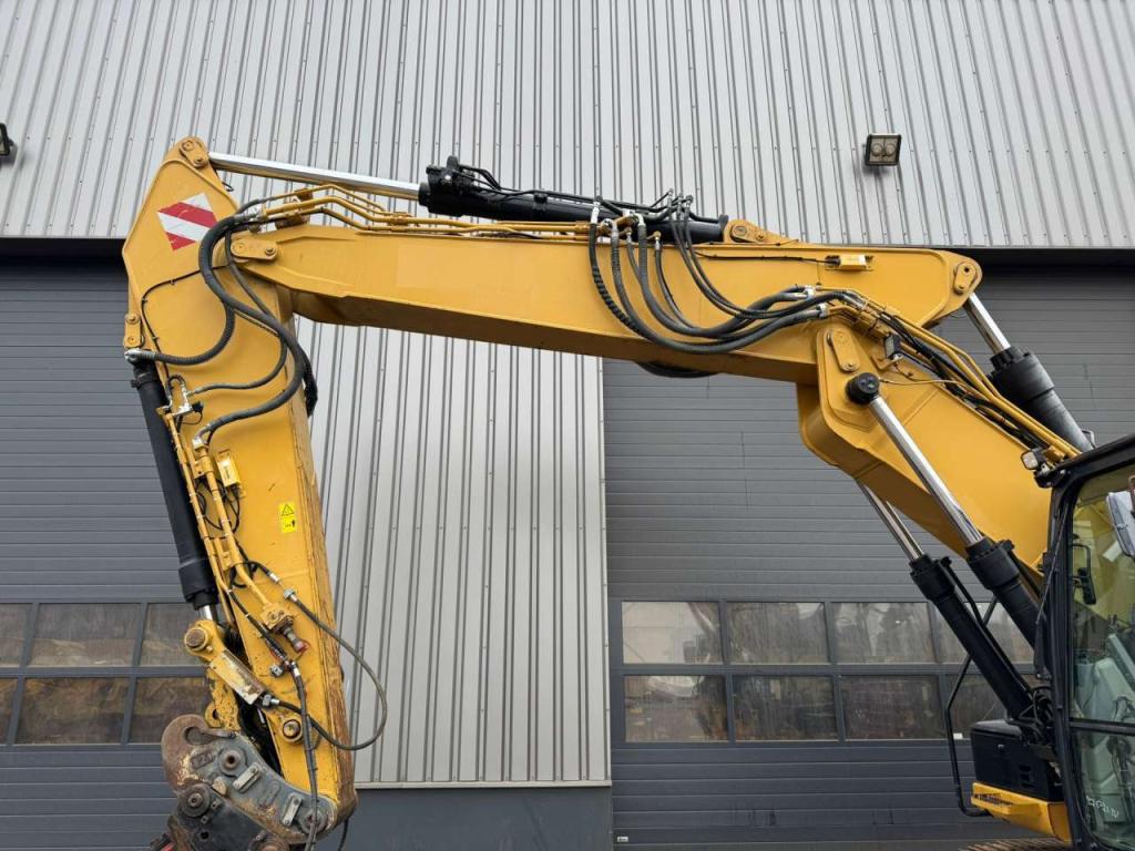 Caterpillar 320EL Photo 13