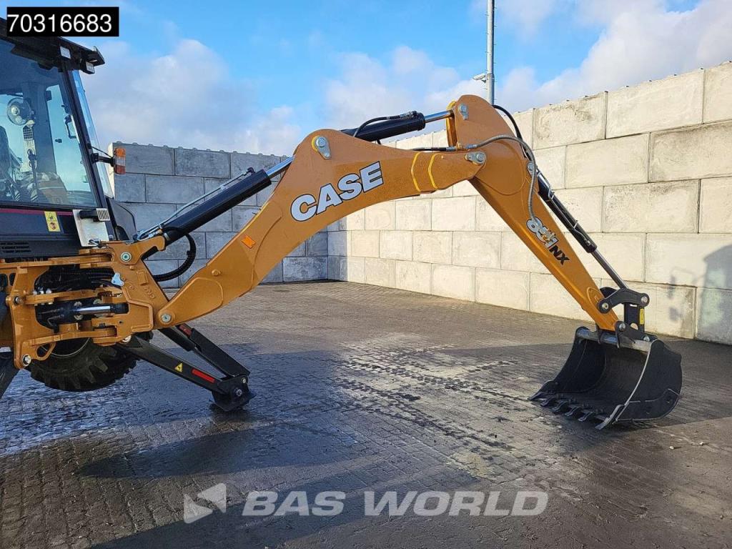 Case 851 NX A/C - 4WD - Central Pivot Photo 16