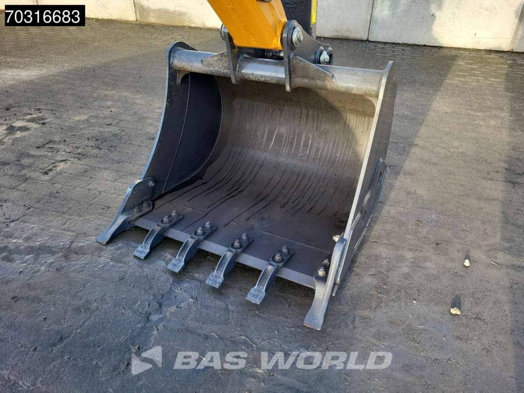 Case 851 NX A/C - 4WD - Central Pivot Photo 21