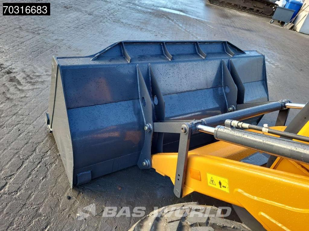 Case 851 NX A/C - 4WD - Central Pivot Photo 27
