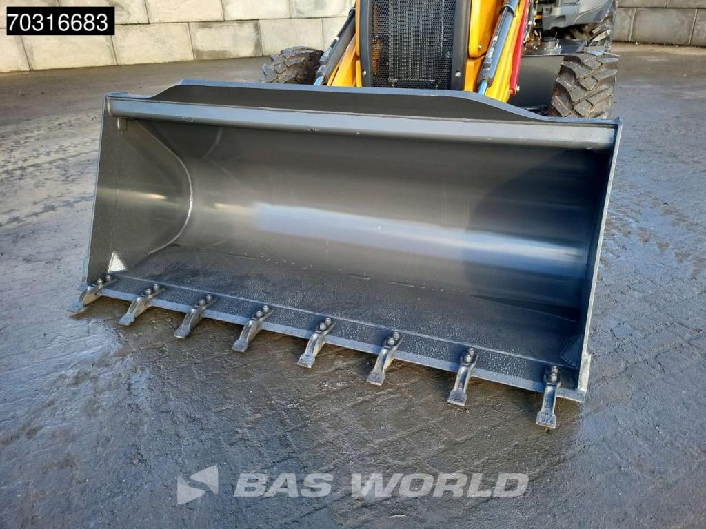 Case 851 NX A/C - 4WD - Central Pivot Photo 28