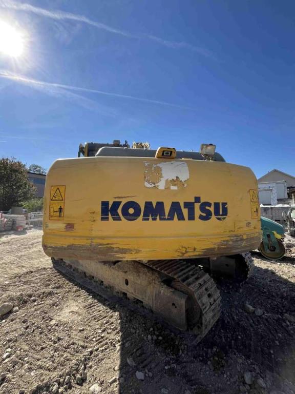 Komatsu PC210NLC-8 Photo 10