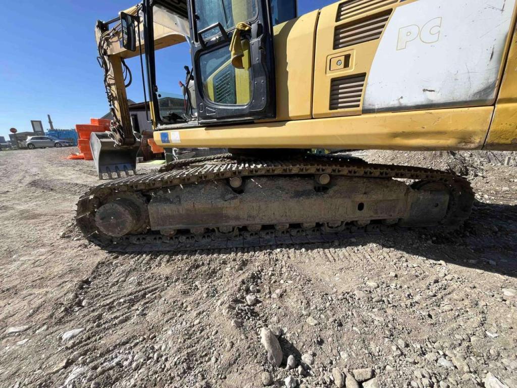 Komatsu PC210NLC-8 Photo 7