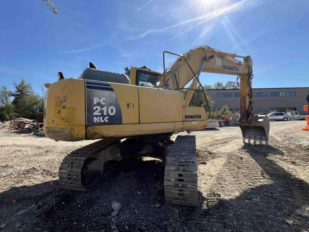 Komatsu PC210NLC-8 Photo 8