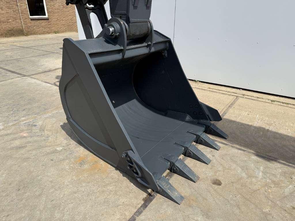 Hyundai R215 Smart Plus *2025 Model* - New / Unused Photo 14
