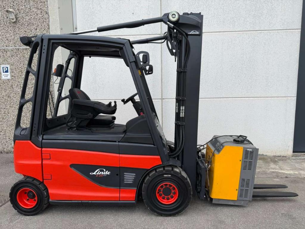 Linde E25-01 Photo 6