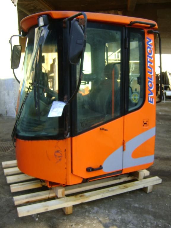 Cabine pour Fiat Kobelco W 130 Evolution Photo 1