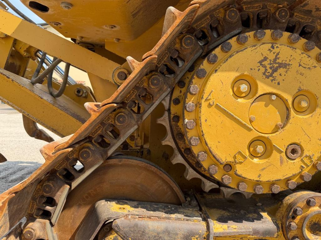 Caterpillar D6N Photo 9
