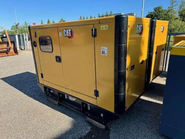 Caterpillar DE33 Photo 2