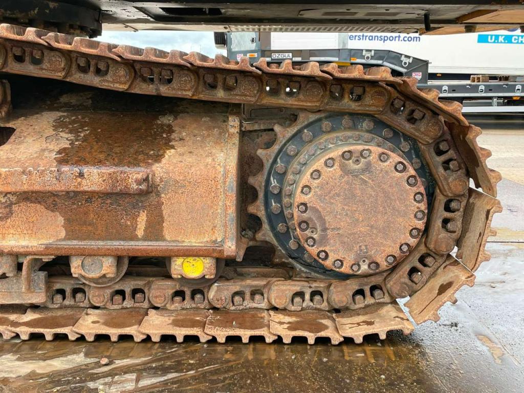 Hitachi ZX350LCN-5 Photo 11