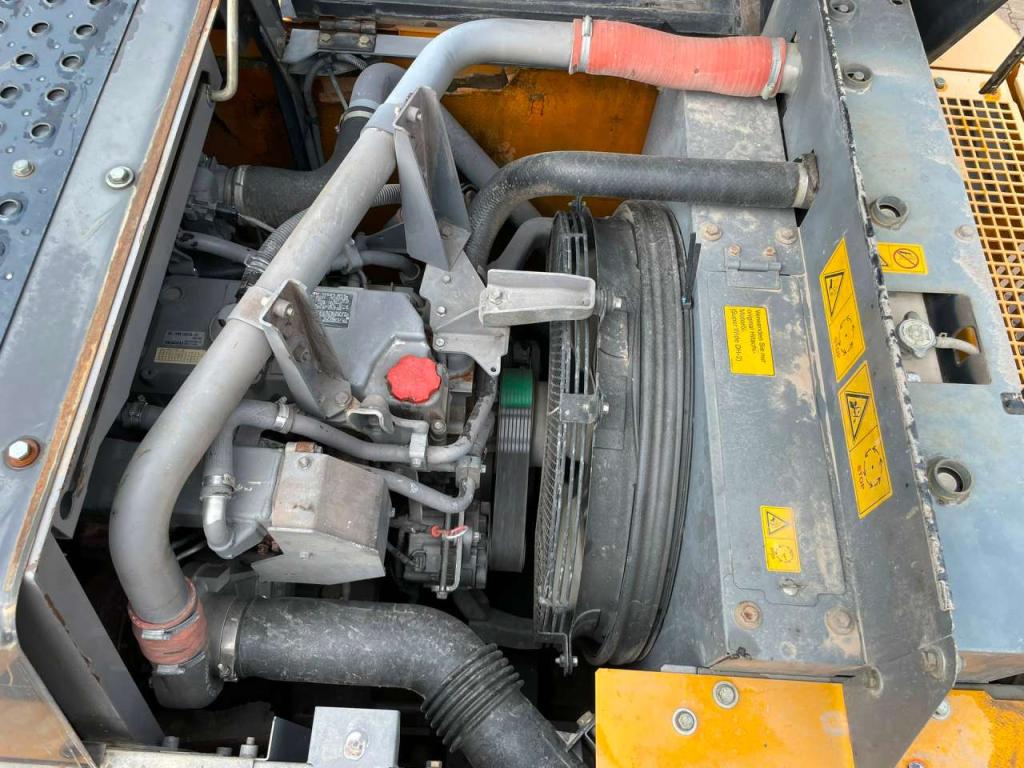 Hitachi ZX350LCN-5 Photo 26