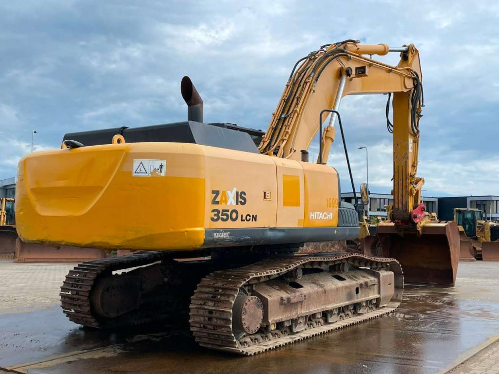 Hitachi ZX350LCN-5 Photo 5