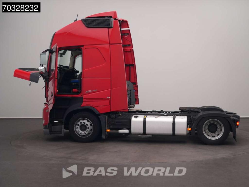 Volvo FH 460 4X2 Mega XL 2x Tanks Navi ACC Photo 10
