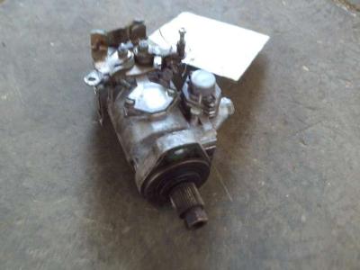 Pompa iniezione motore (rotativa) pour Fiat Allis FE18 - MOTORE FIAT 8065.04 - POMPA BOSCH 04510214 en vente par OLM 90 Srl