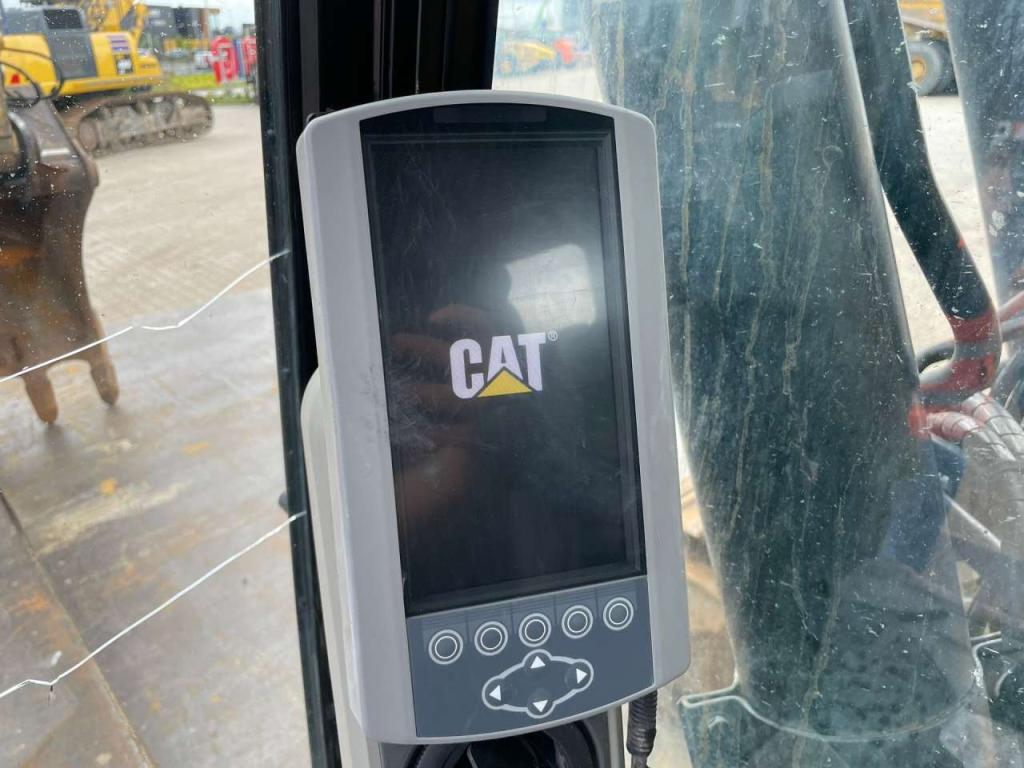 Caterpillar 324EL Photo 22