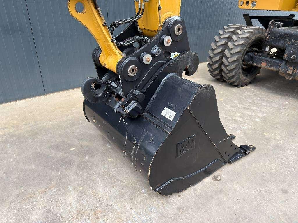 Caterpillar M318F Photo 10