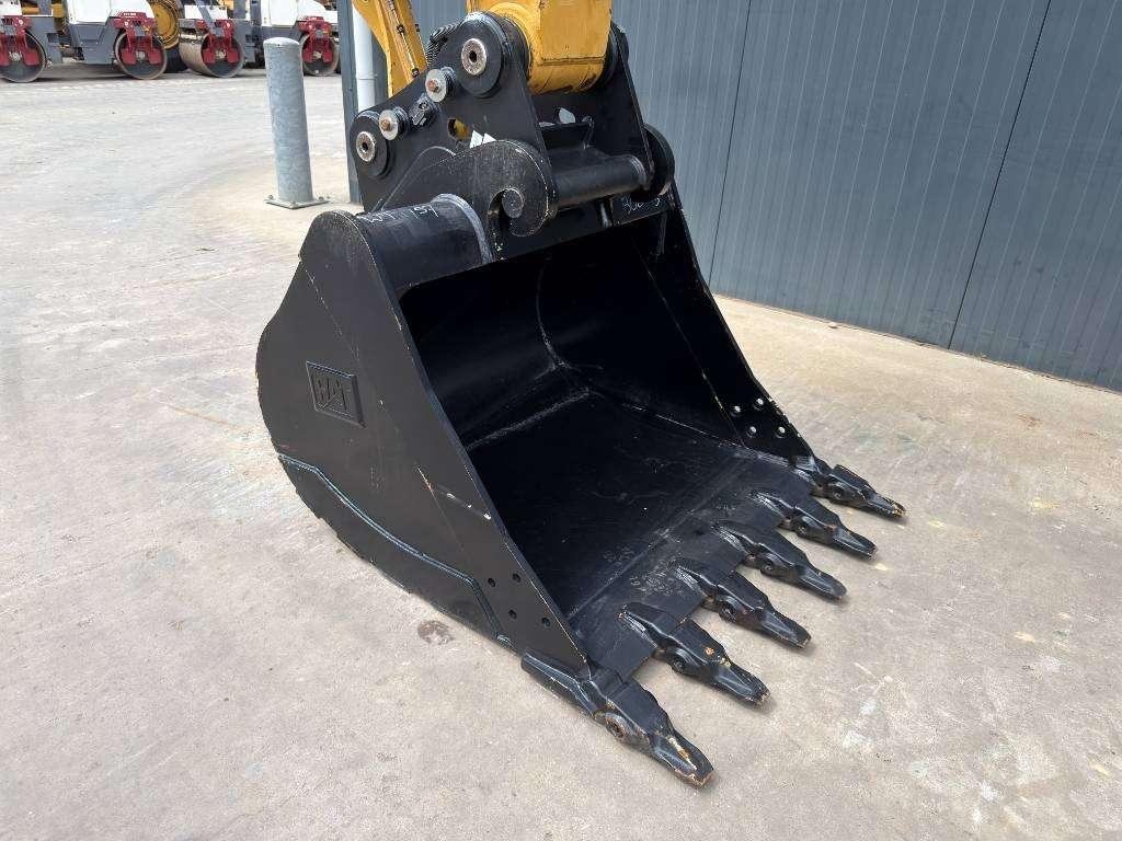 Caterpillar M318F Photo 9