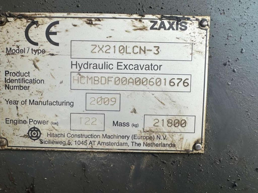 Hitachi ZX210 Photo 4