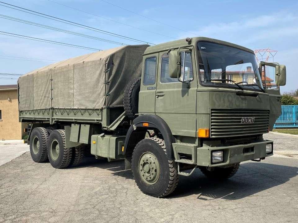 Iveco 260-35 Photo 11