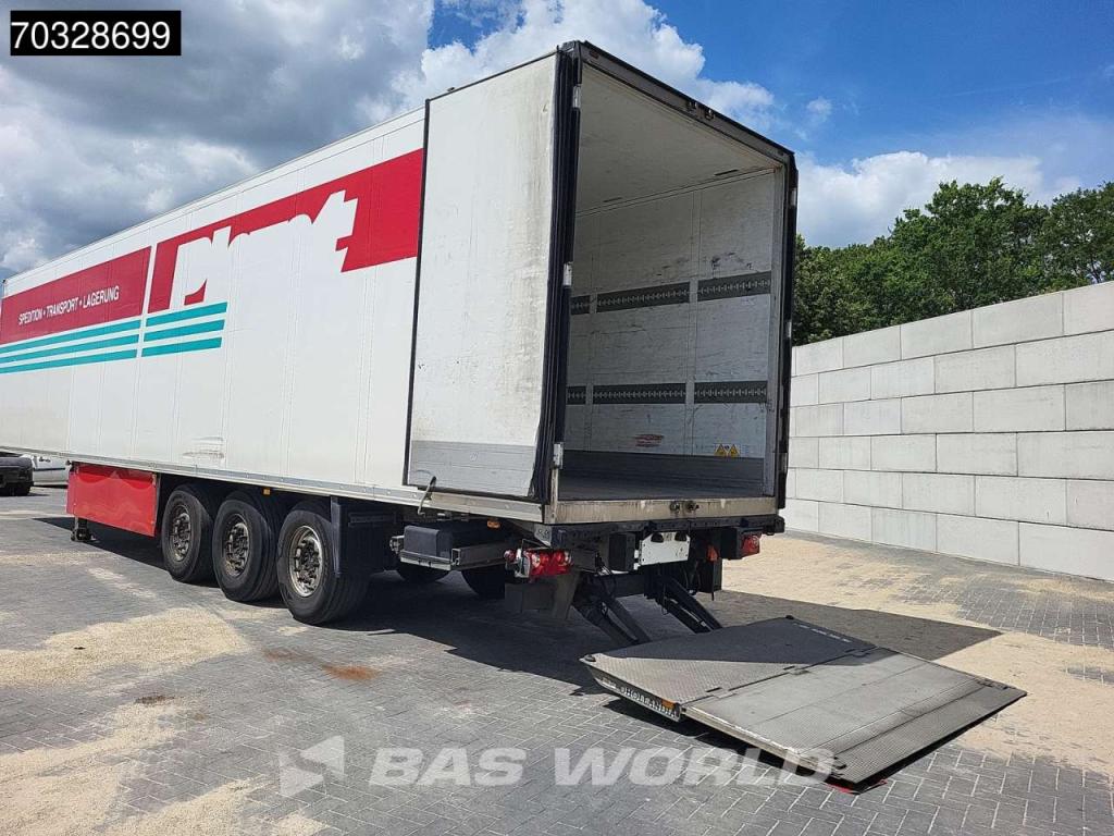 Schmitz SCB*S3B Tailgate 250x270cm Photo 10