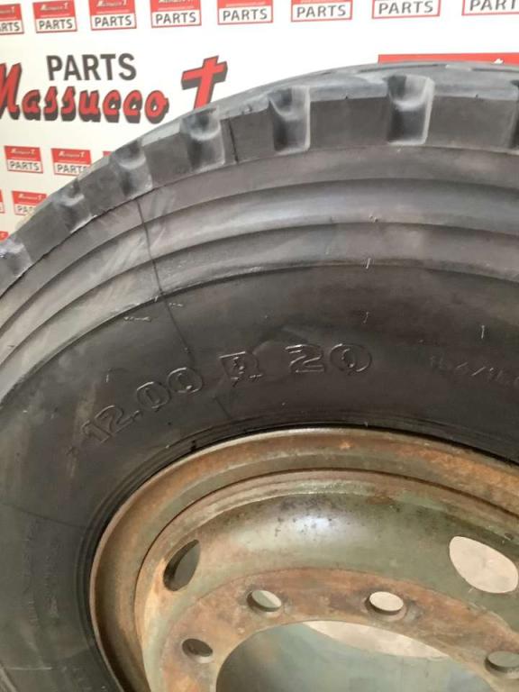 Pneu avec jantes pour Iveco 260/330 F 35 Photo 3