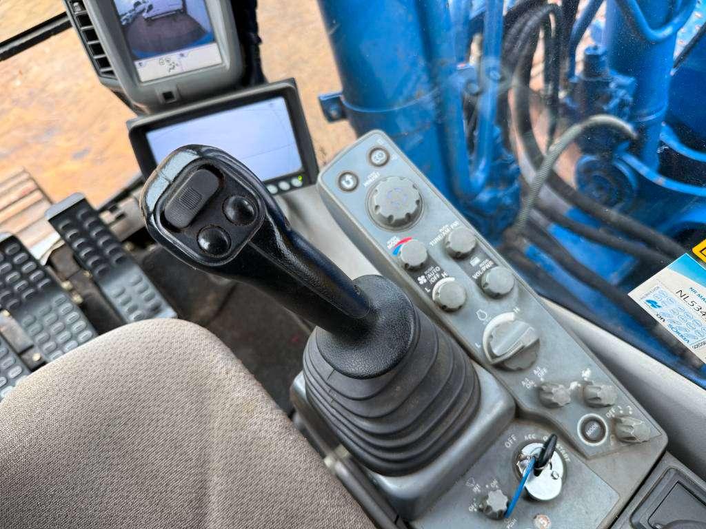 Hitachi ZX250LC-6 - Hammer Lines / Isuzu Engine Photo 17
