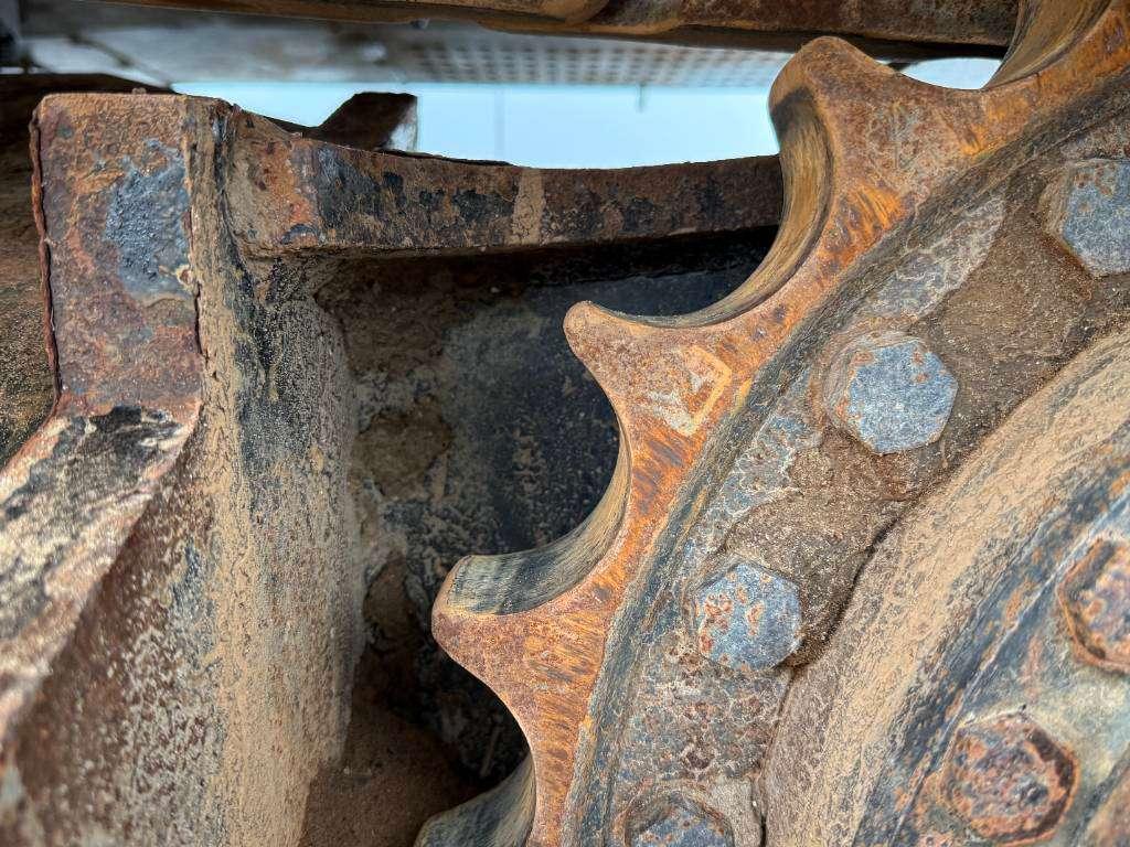 Hitachi ZX250LC-6 - Hammer Lines / Isuzu Engine Photo 26