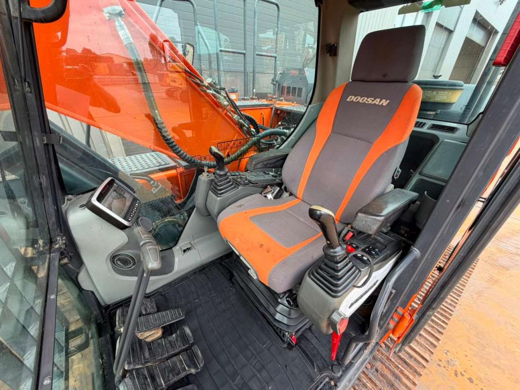 Doosan DX235NLC-5 Photo 20