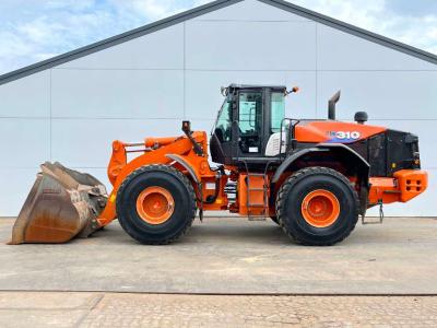 Hitachi ZW310-6 - Automatic Greasing / GOOD TYRES Photo 1