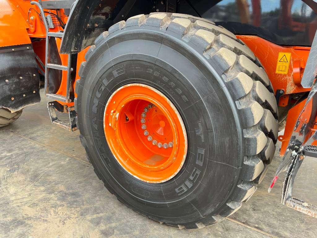 Hitachi ZW310-6 - Automatic Greasing / GOOD TYRES Photo 24