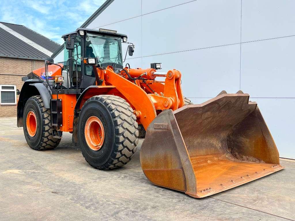 Hitachi ZW310-6 - Automatic Greasing / GOOD TYRES Photo 6