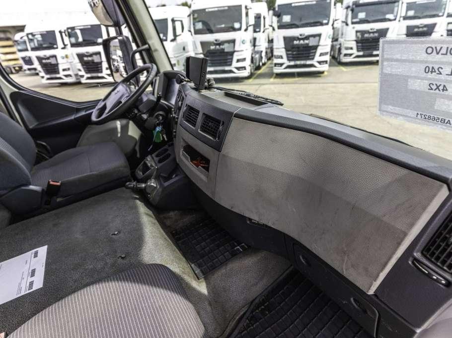 Volvo FL 240 (12T.) + DHOLLANDIA 2T. Photo 20