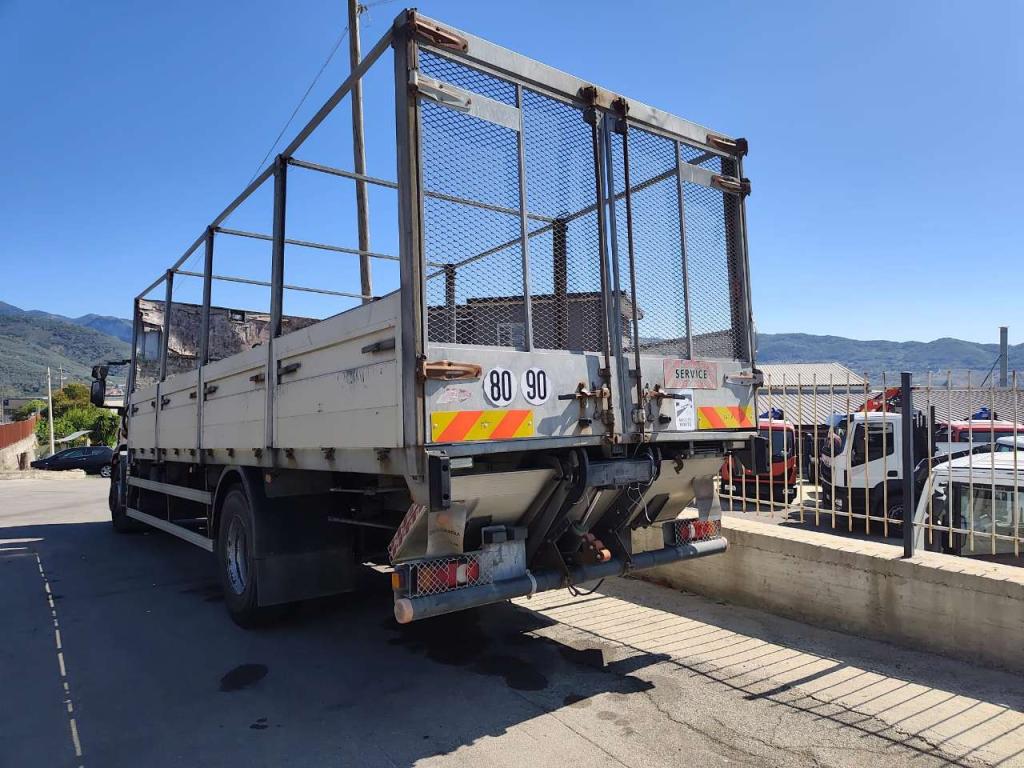 Iveco EUROCARGO 180E25K Photo 12